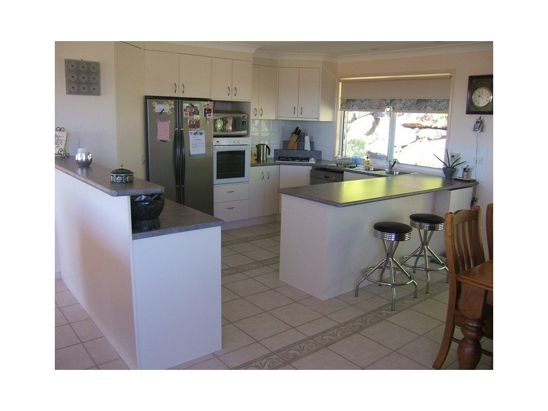 15 Kinross Close, Banora Point NSW 2486