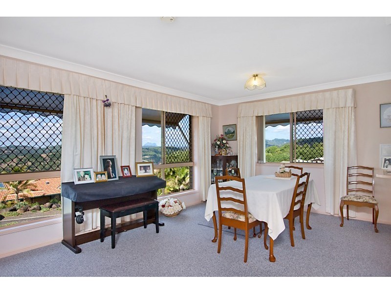 8 Snowgum Drive, Bilambil Heights NSW 2486