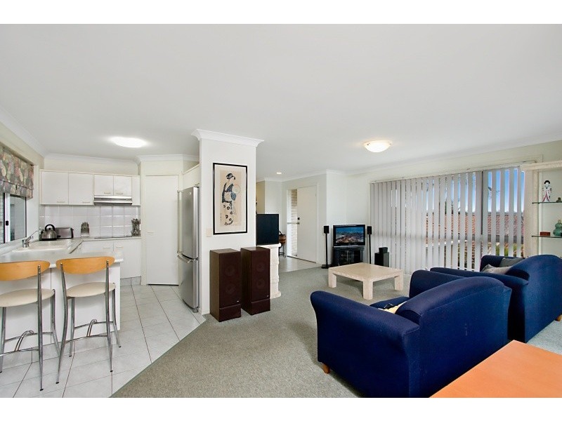 2/34 Tralee Drive, Banora Point NSW 2486