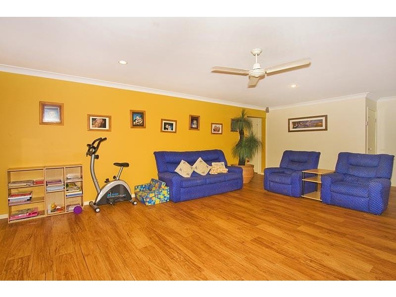 10 Cook Crescent, Tweed Heads South NSW 2486