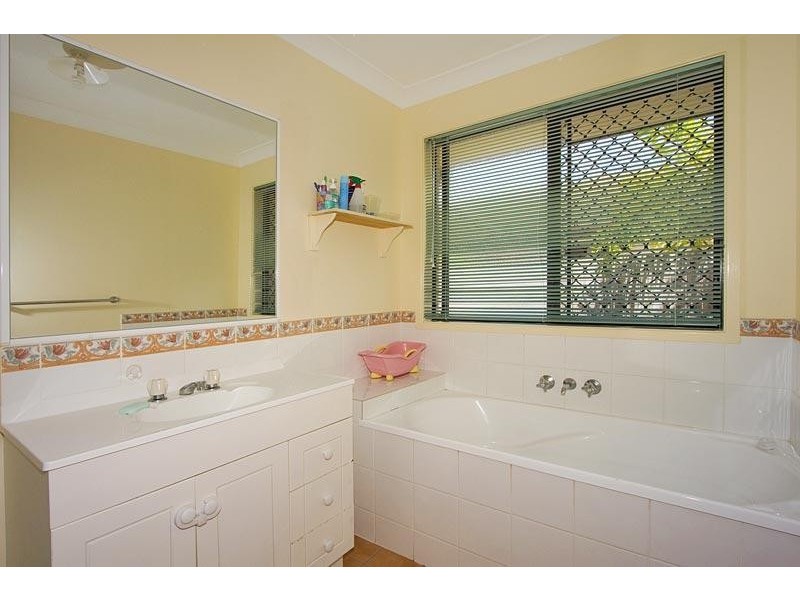 10 Cook Crescent, Tweed Heads South NSW 2486