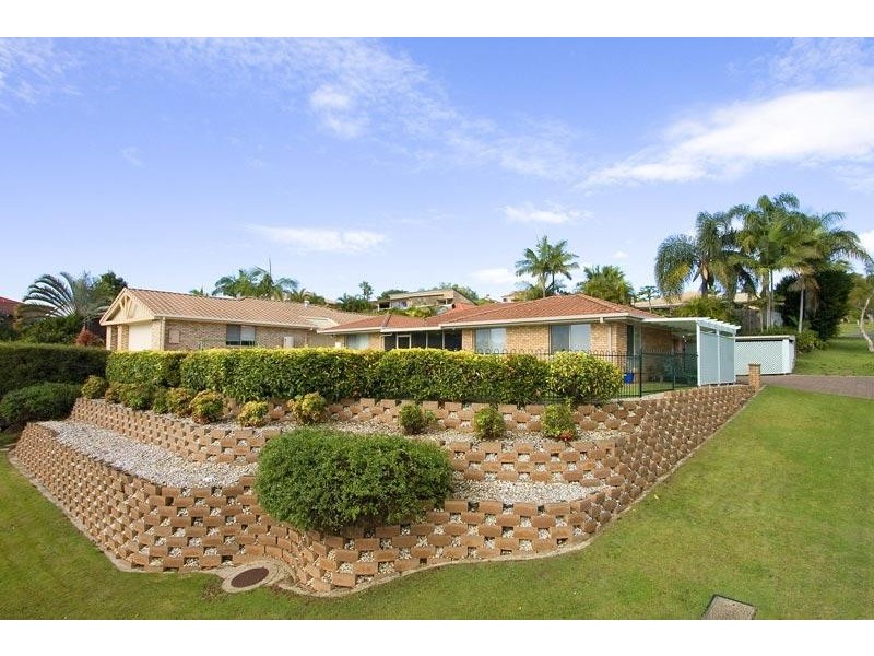 1 Chestnut Drive, Banora Point NSW 2486