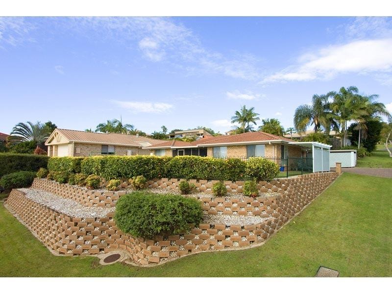 1 Chestnut Drive, Banora Point NSW 2486