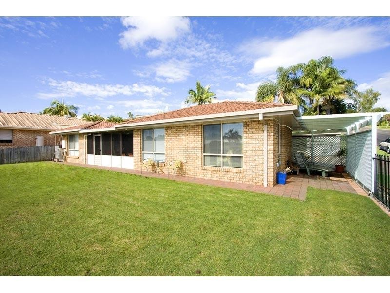 1 Chestnut Drive, Banora Point NSW 2486