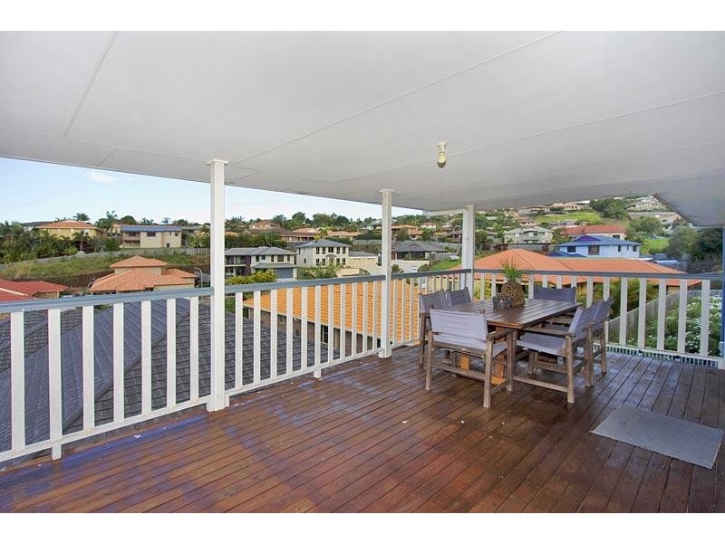 24 Grassmere Court, Banora Point NSW 2486