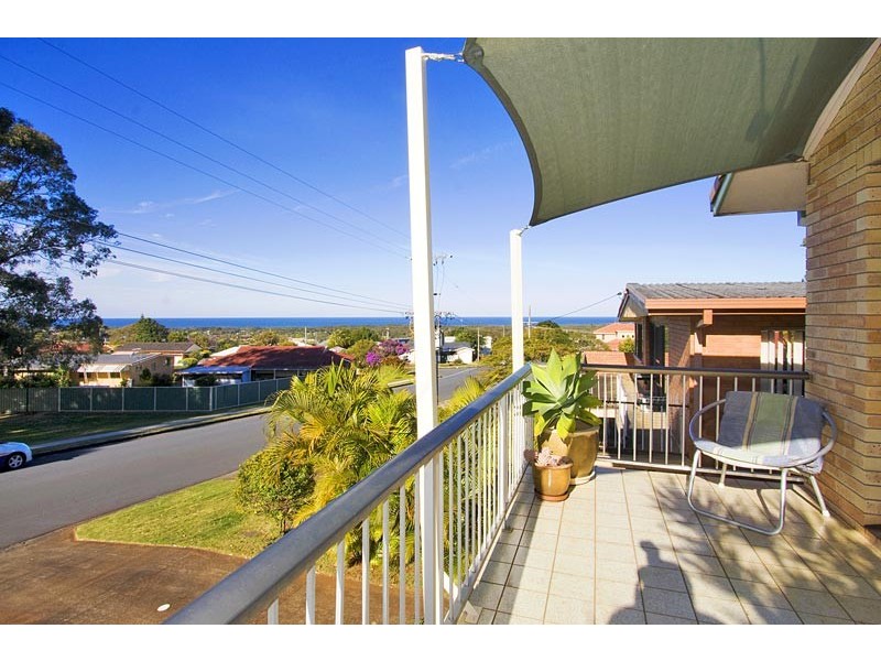 6 Pacific Drive, Banora Point NSW 2486