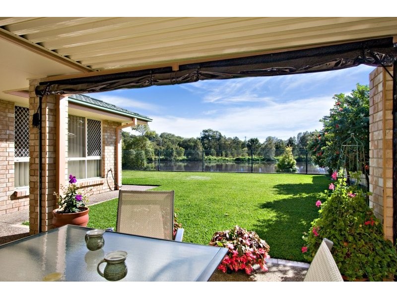 70 Riversdale Boulevard, Banora Point NSW 2486