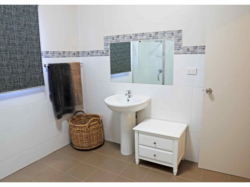 14 Hibiscus Drive, Kununurra WA 6743