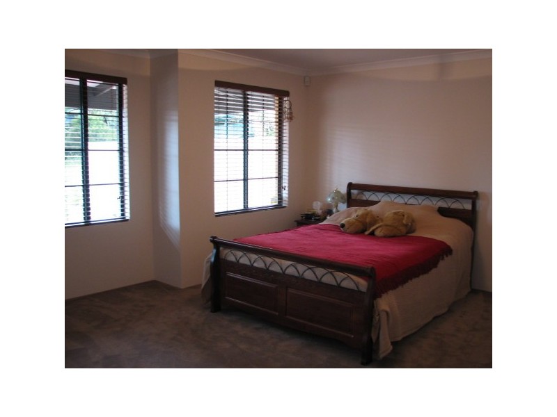 8A Wingate Street, Hazelmere WA 6055