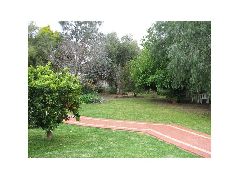 8A Wingate Street, Hazelmere WA 6055