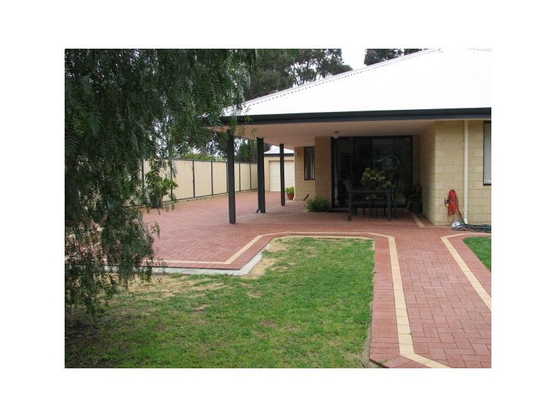 8A Wingate Street, Hazelmere WA 6055