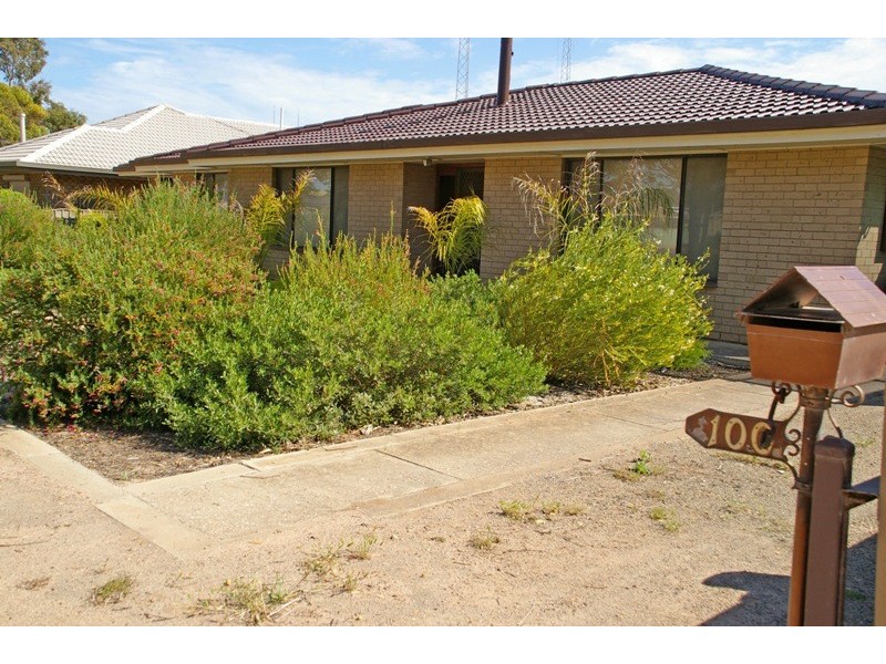 100 Bay Road, Moonta Bay SA 5558
