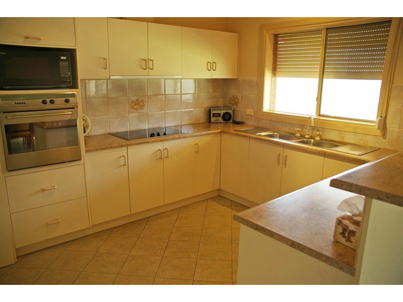 16 Snell Avenue, Port Hughes SA 5558