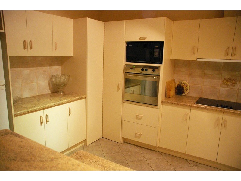 16 Snell Avenue, Port Hughes SA 5558