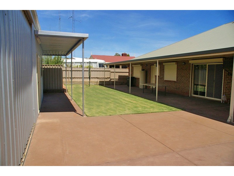 16 Snell Avenue, Port Hughes SA 5558