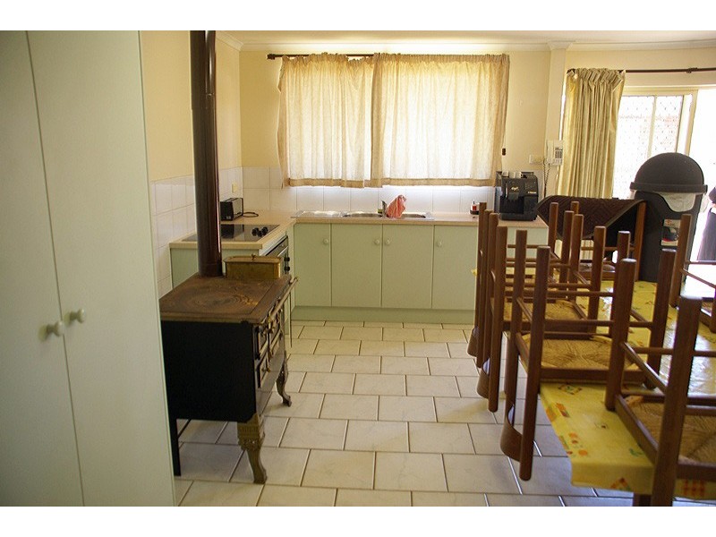 16 Snell Avenue, Port Hughes SA 5558