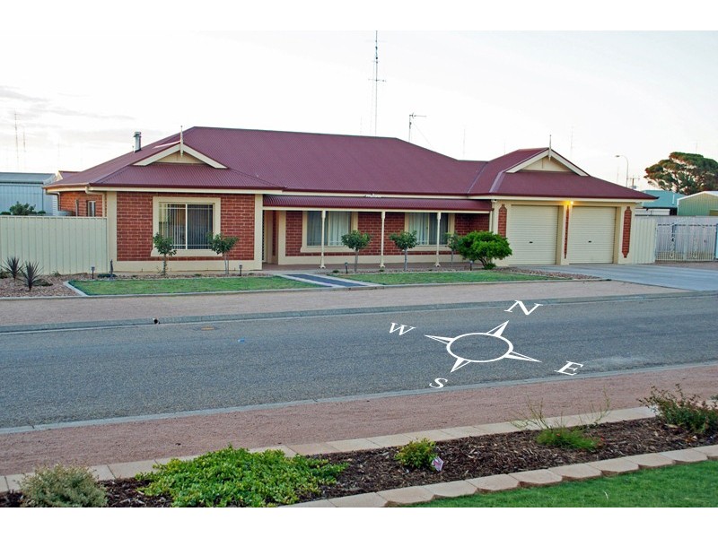9 Stocker Street, Moonta Bay SA 5558