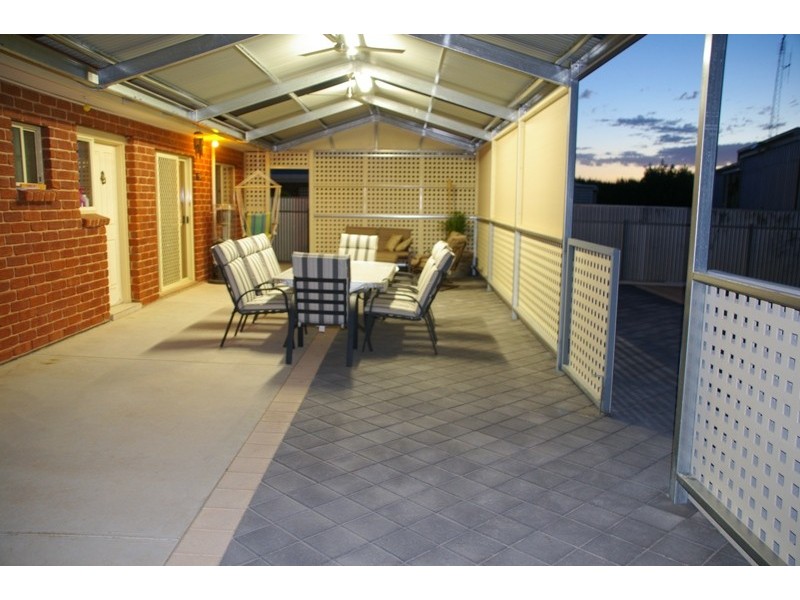 9 Stocker Street, Moonta Bay SA 5558