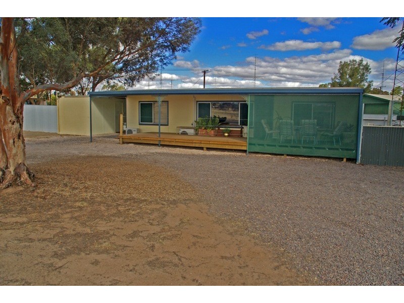 27 First Street, North Moonta SA 5558