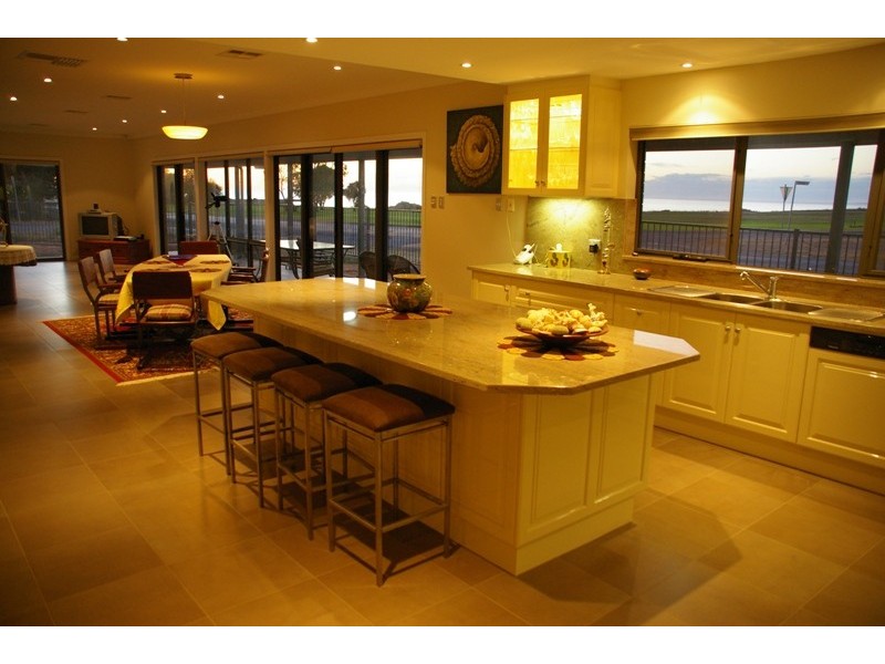 30 Minnie Terrace, Port Hughes SA 5558