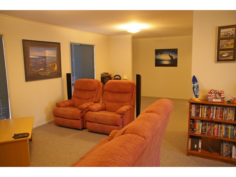 10 CHAPPLE STREET, Moonta Bay SA 5558