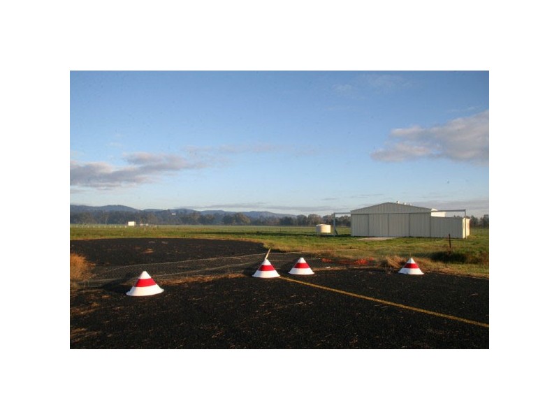 * Butler’s Lane, Tumut NSW 2720