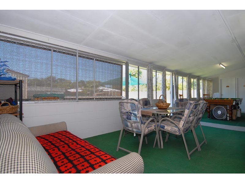 9 HUDSON, Whitfield QLD 4870