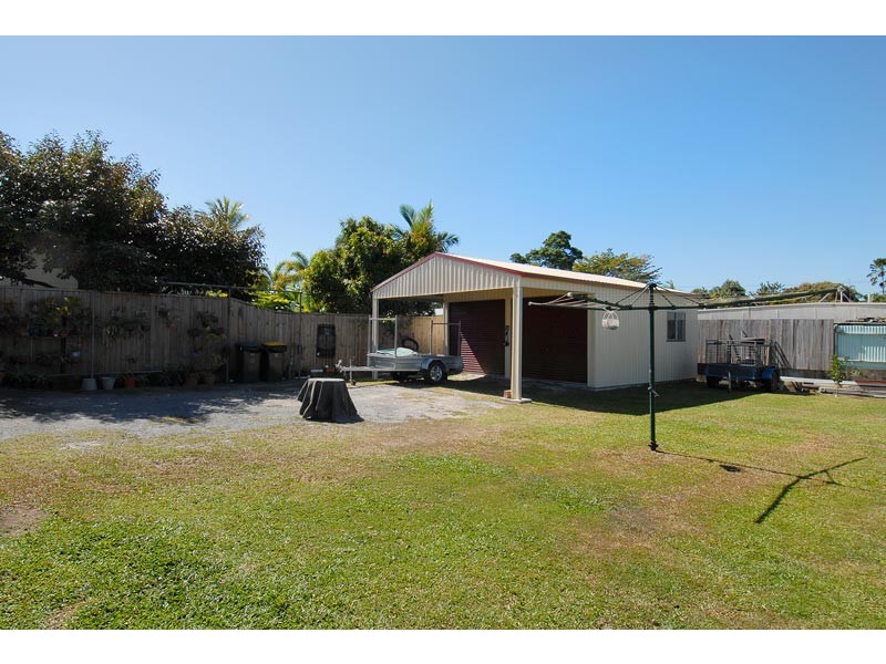 9 HUDSON, Whitfield QLD 4870