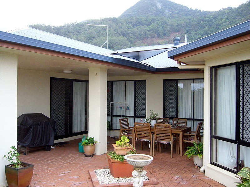 4 archer close, Mount Sheridan QLD 4868