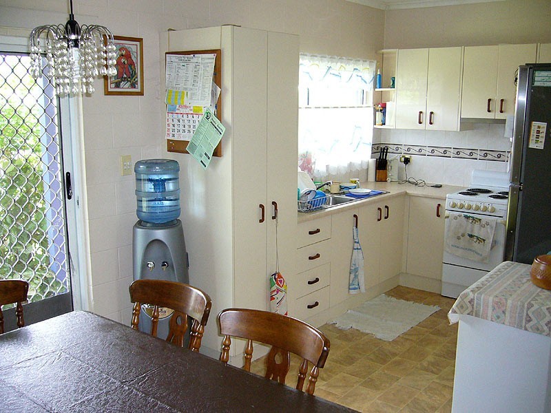 19 cracknell road, White Rock QLD 4868