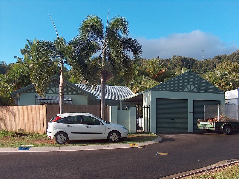 1 rainy mountain place, Smithfield QLD 4878
