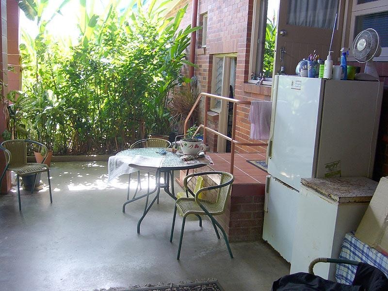 111 English Street, Manunda QLD 4870