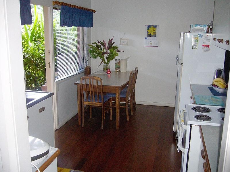 111 English Street, Manunda QLD 4870