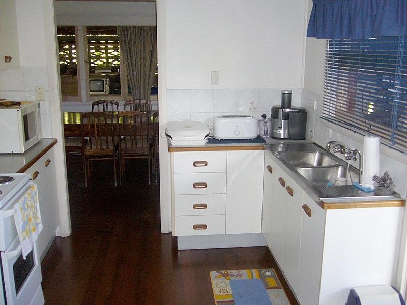 111 English Street, Manunda QLD 4870