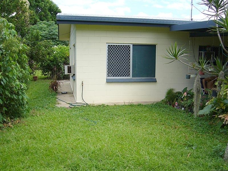 9 Denman Close, Cairns QLD 4870