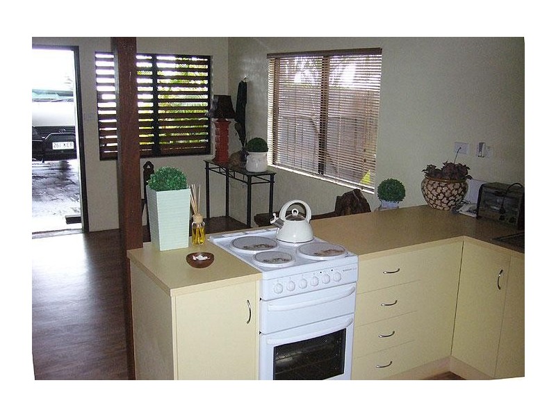 145 O’Shea Esplanade, Machans Beach QLD 4878