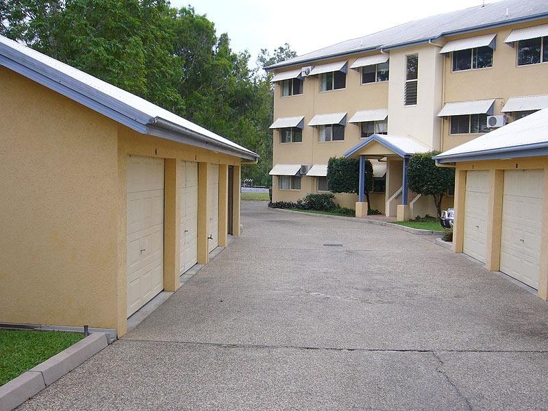 35 greenslopes, Manunda QLD 4870