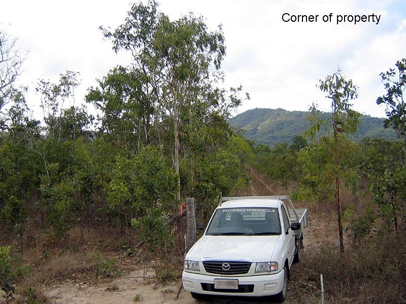 7 MUNGUMBY, Rossville QLD 4871