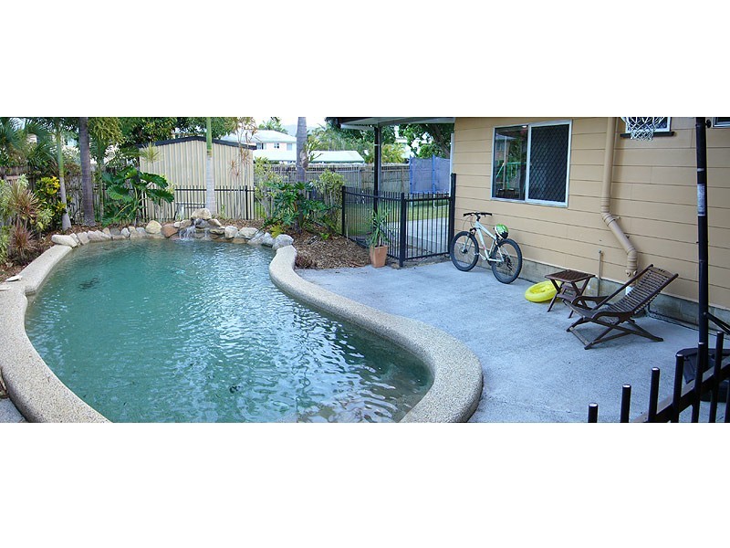 69 BODEN ST, Edge Hill QLD 4870