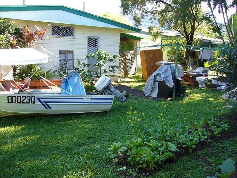 54 Wilks St, Bungalow QLD 4870