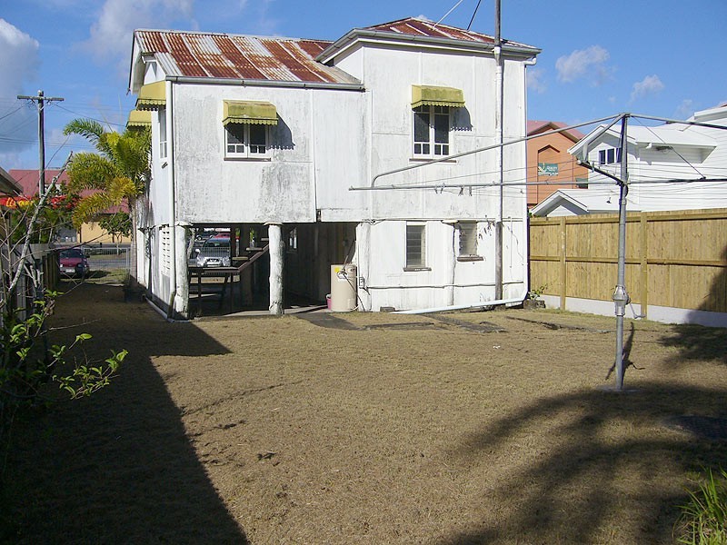 263 McLeod St, Cairns North QLD 4870