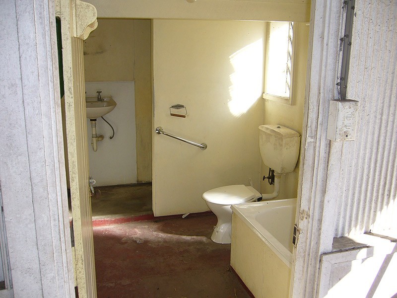 263 McLeod St, Cairns North QLD 4870