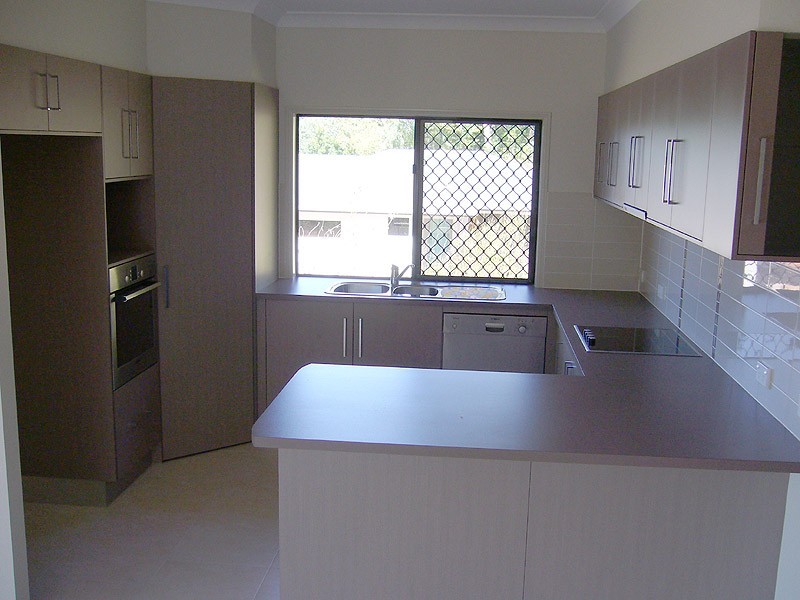 6 Quail Cl., Woree QLD 4868