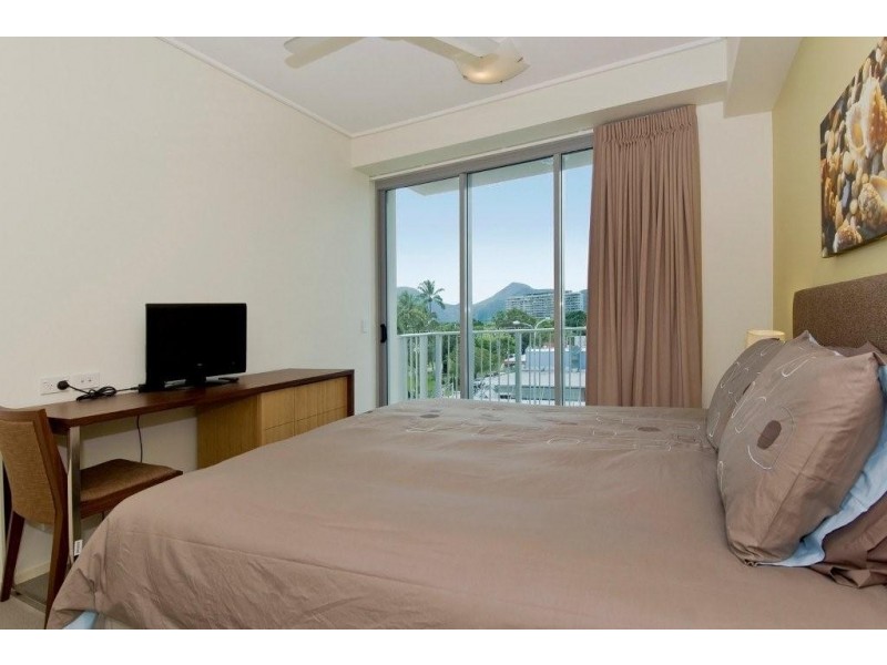 20404/99 Esplanade, Cairns City QLD 4870