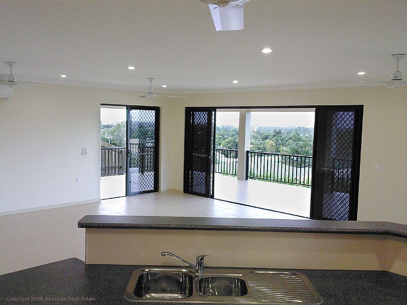 6 SUNBIRD STREET, Woree QLD 4868