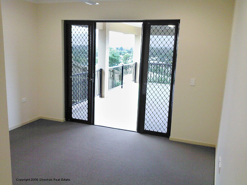 6 SUNBIRD STREET, Woree QLD 4868