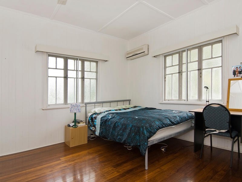 11 JOAN ST., Bungalow QLD 4870