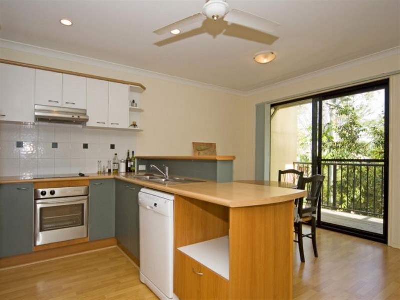 27/316 Long Street East, Graceville QLD 4075