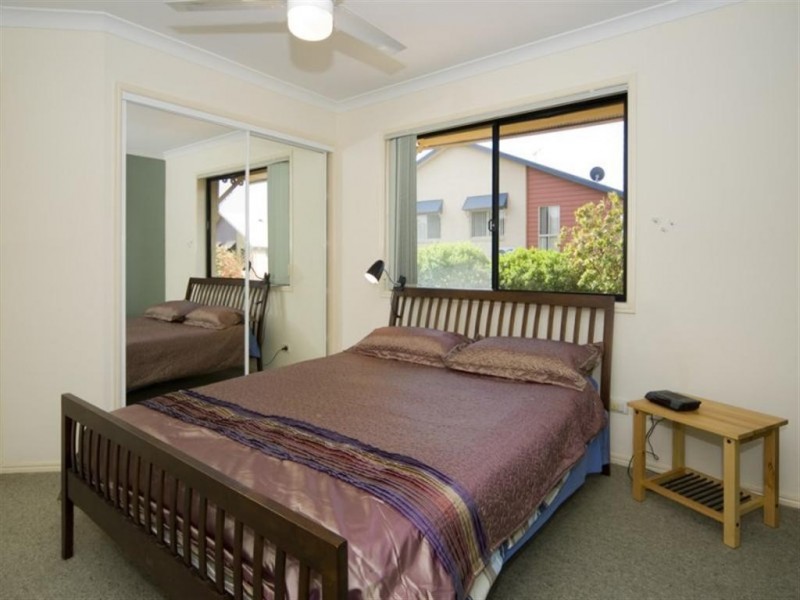 27/316 Long Street East, Graceville QLD 4075