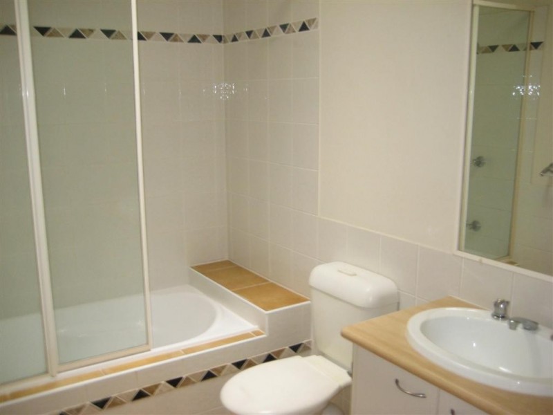 1/38 Baronsfield Street, Graceville QLD 4075